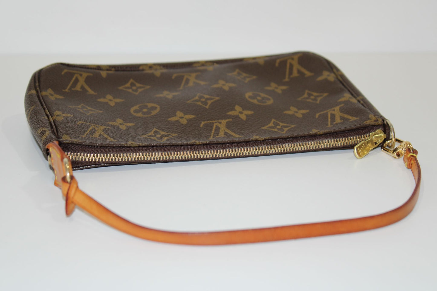 2000s Louis Vuitton Monogram Pochette Accessoires