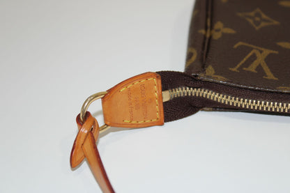 2000s Louis Vuitton Monogram Pochette Accessoires