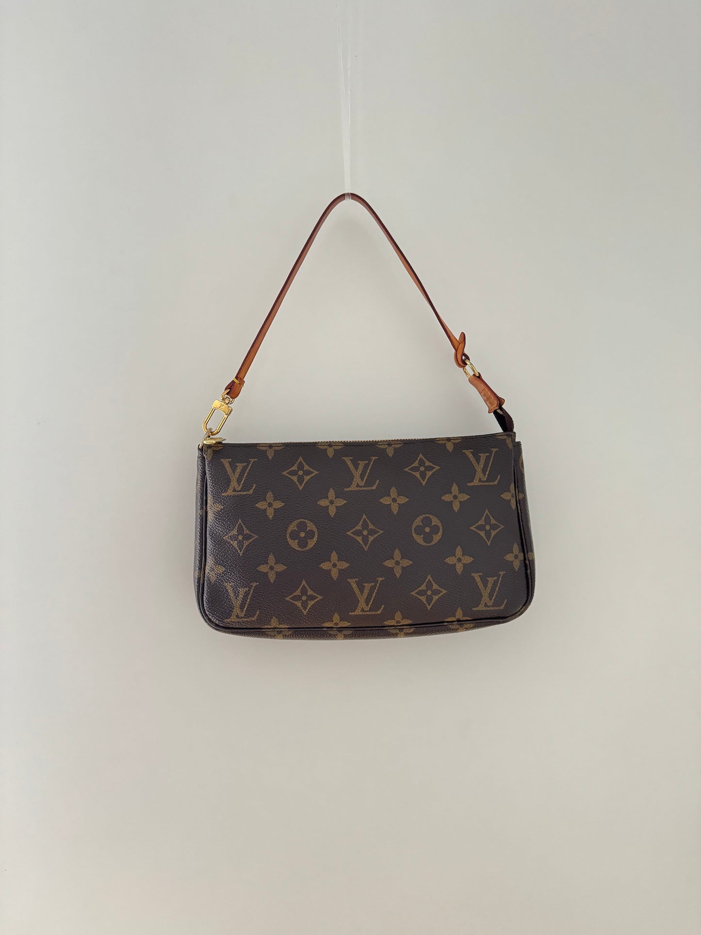 2000s Louis Vuitton Monogram Pochette Accessoires